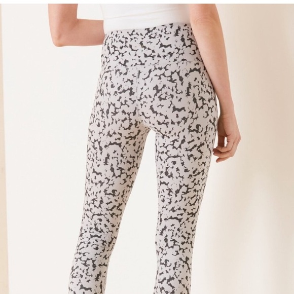 Varley Century Legging, Size Small - Picture 2 of 7